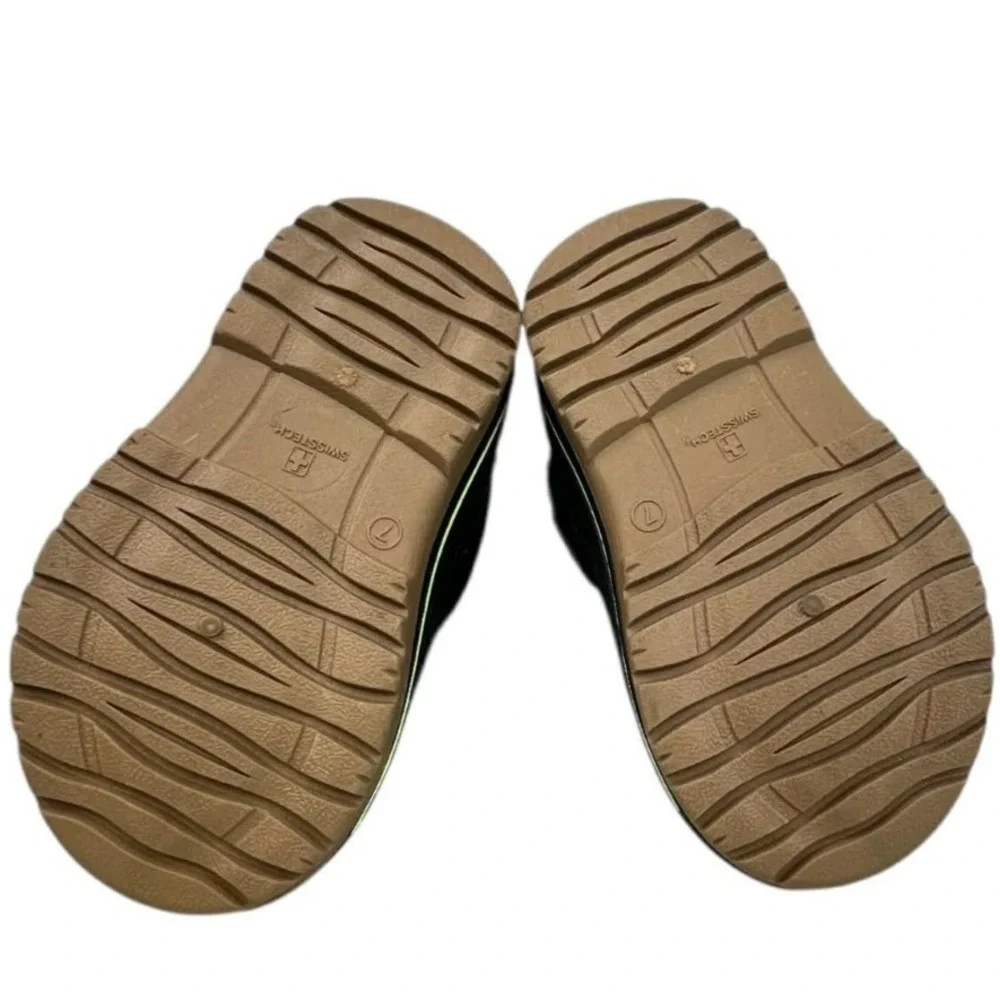 Swiss Tech 7 Black Grey Waterproof Suede Winter Snow Boots Insulated Kids NWT‎